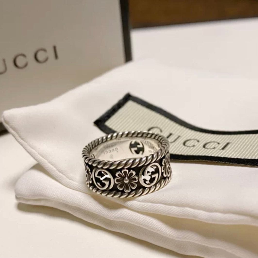 Double Gucci Aged Sterling Silver Interlocking Gucci Flower Ring