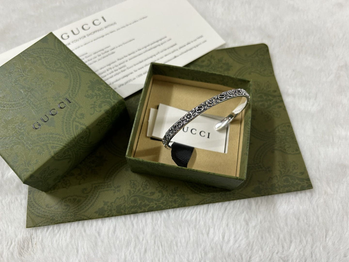 Double Gucci Interlocking Gucci Cuff With Flowers Bracelet