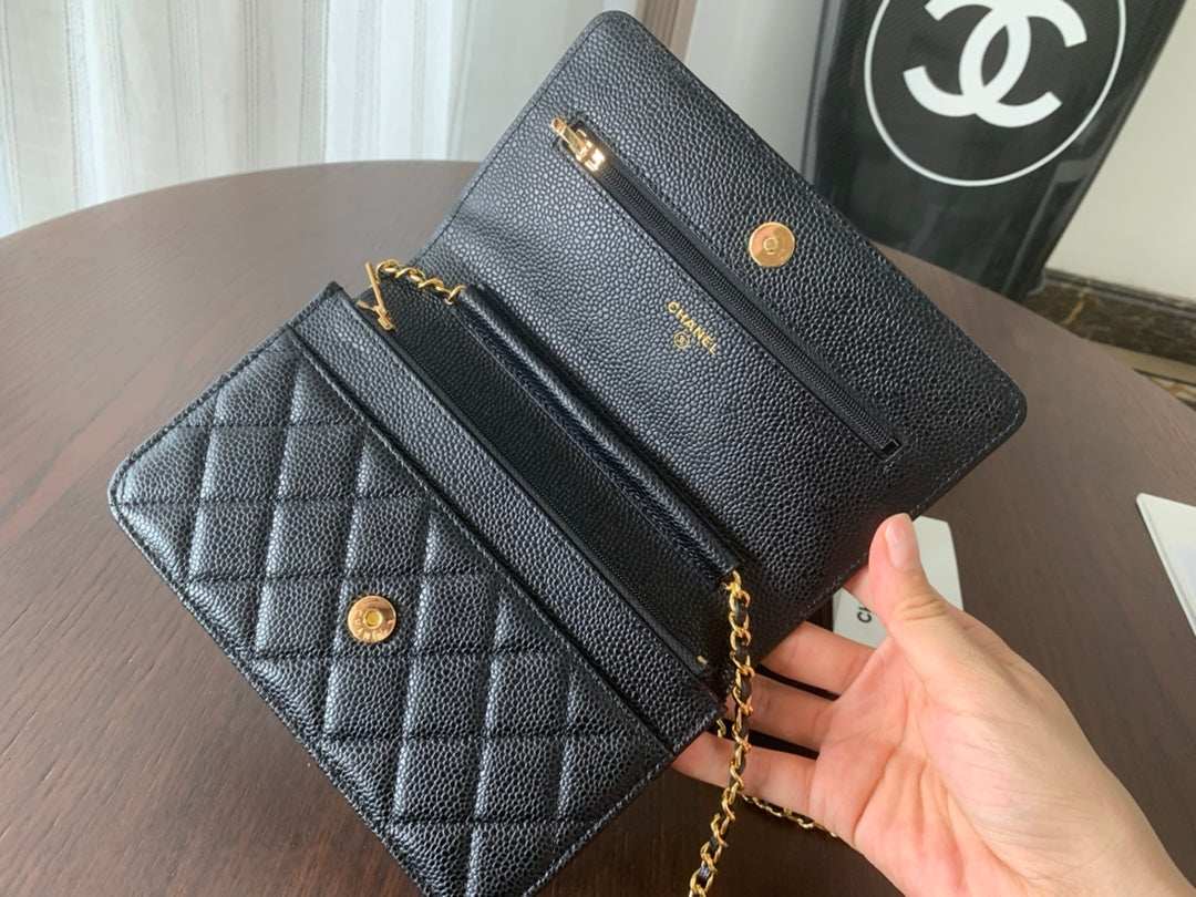 CHANEL WOC 19CM BLACK CAVIAR GOLD HARDWARE
