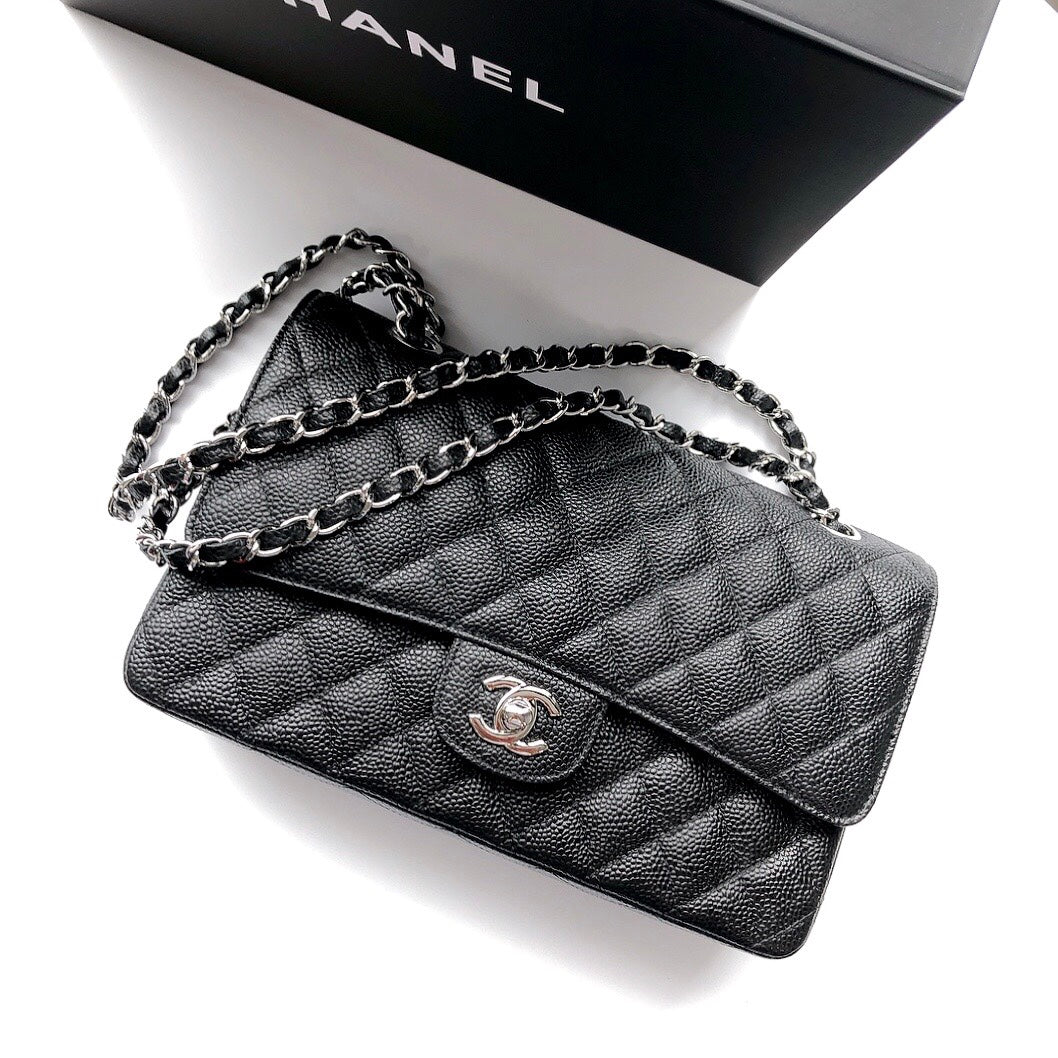 FLAP BAG 25 IN BLACK CAVIAR LEATHER SILVER HARDWARE