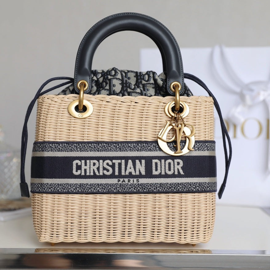 DIOR LADY 24 BASKET BAG IN BLACK OBLIQUE JACQUARD MIX BEIGE WICKER