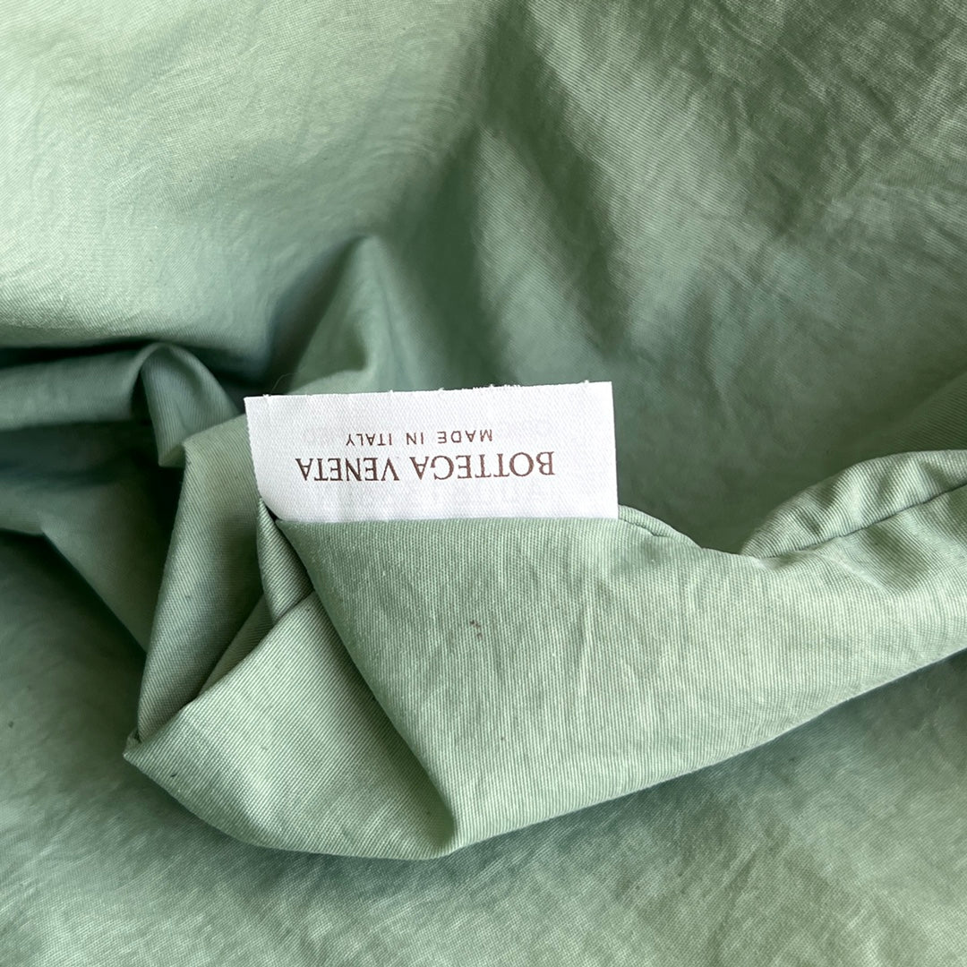 DUSTBAG MEDIUM 32 IN ARMY GREEN CALFSKIN