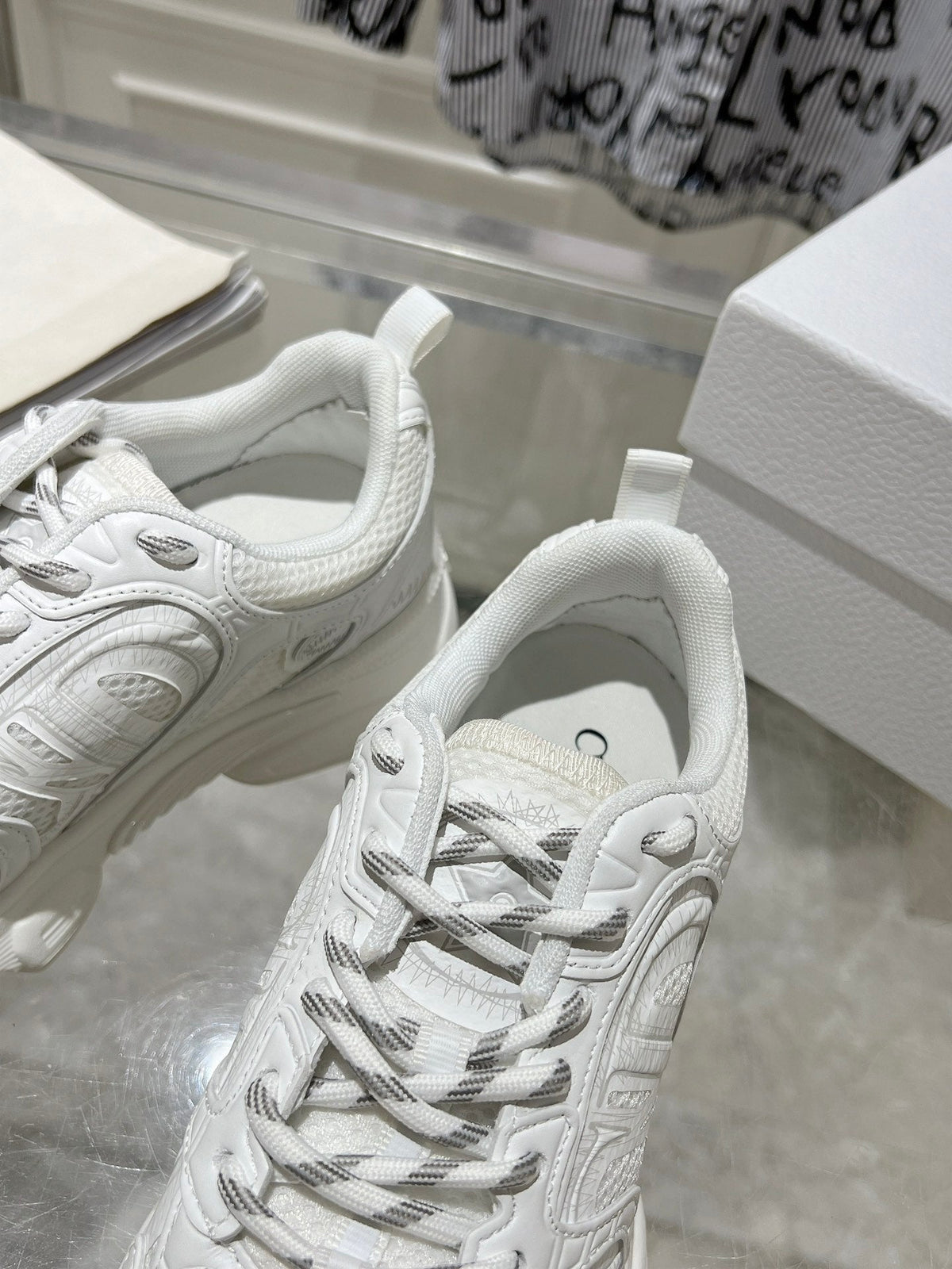 DIOR 25S CHRONO SNEAKER 45MM IN MESH WITH WHITE CALFSKIN