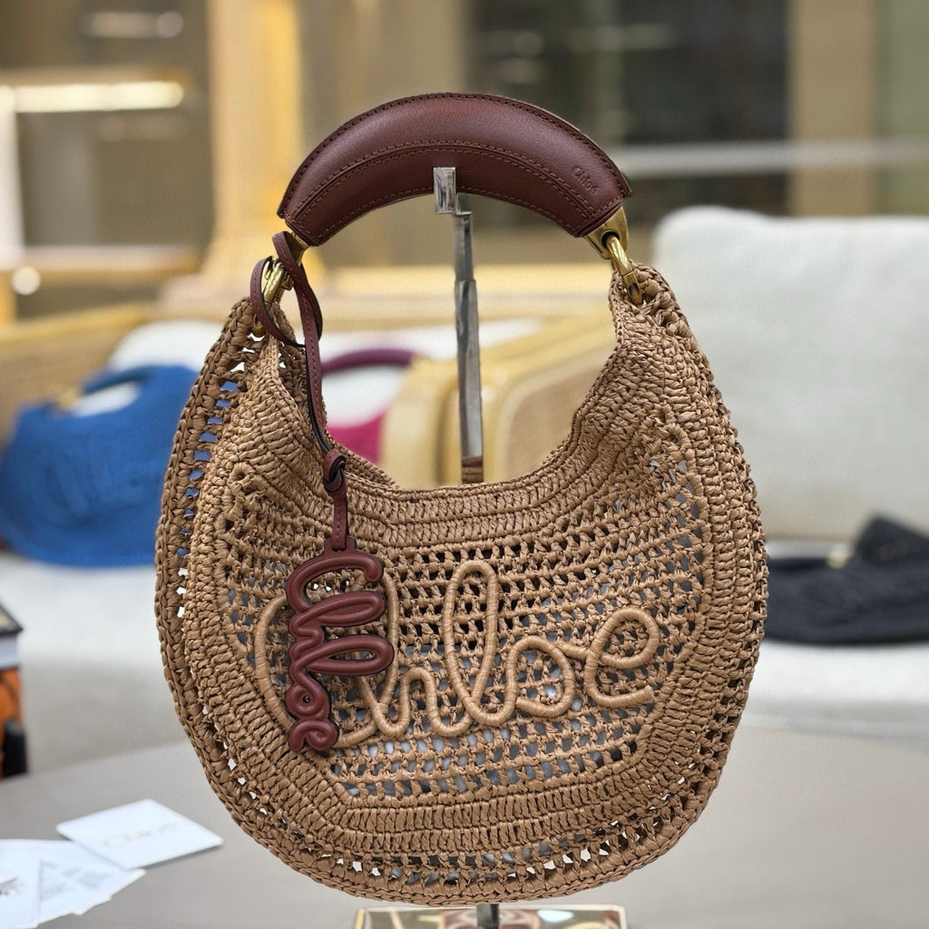 CHLOÉ 25S SUMMER BANANA HOBO BAG 36 IN LIGHT BROWN