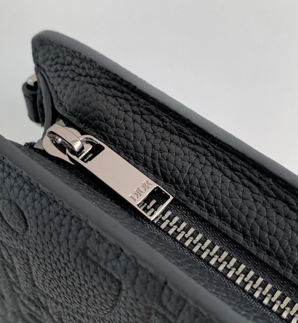 CLUTCH 27 BAG IN BLACK CALFSKIN EMBOSSED LOGO