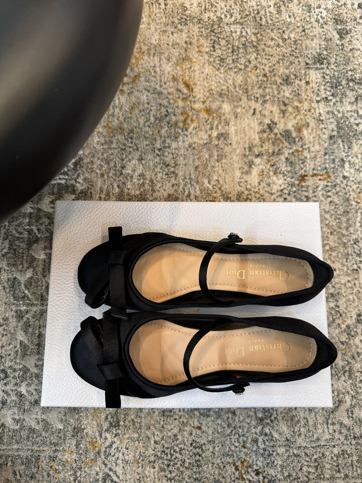 DIOR 25S LOVELY‑D BALLET FLAT 10MM IN BLACK SATIN