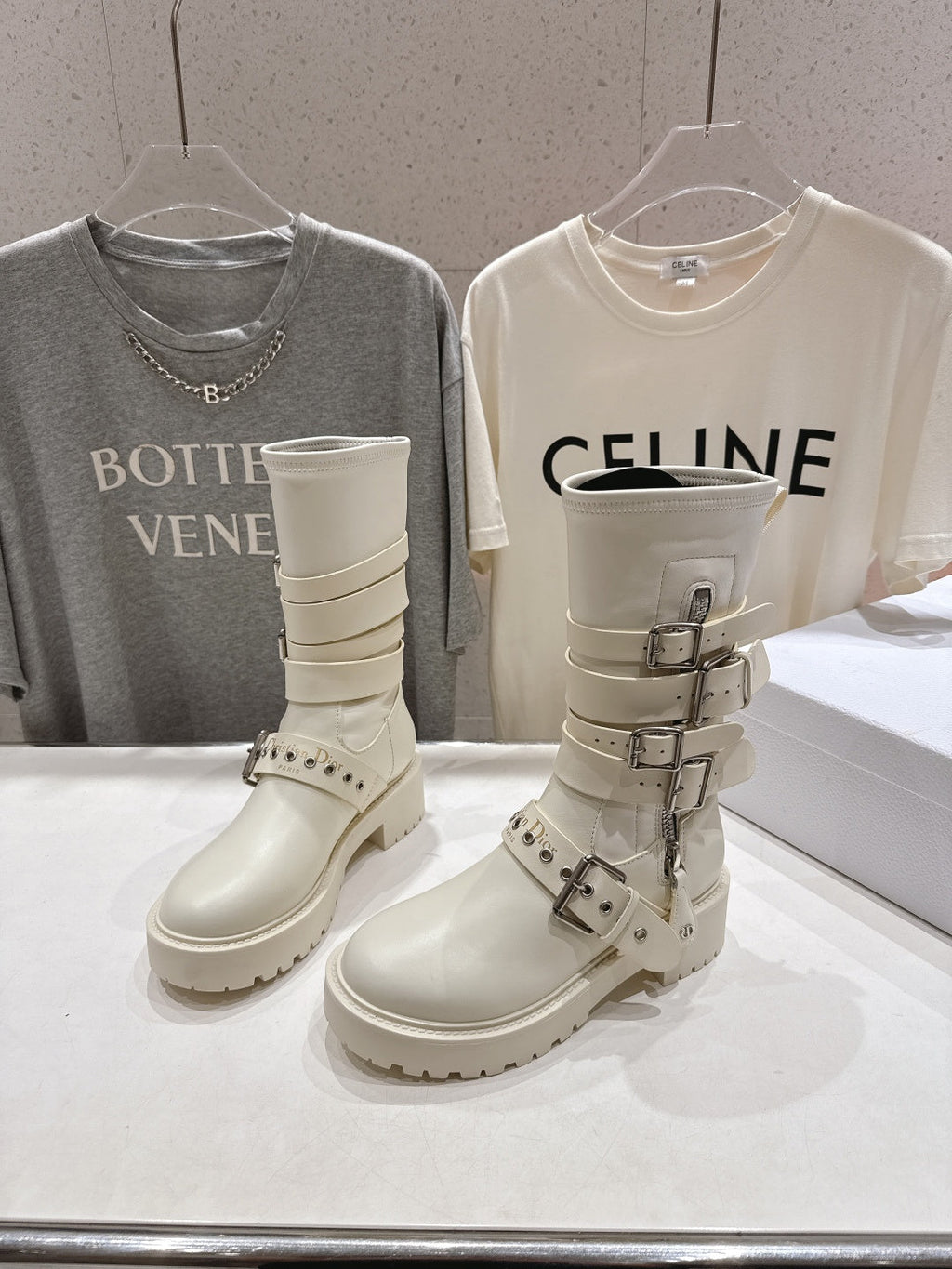 DIOR 25S BIKER BOOTS IN CREAM WHITE CALFSKIN WITH SILVER HARDWARE