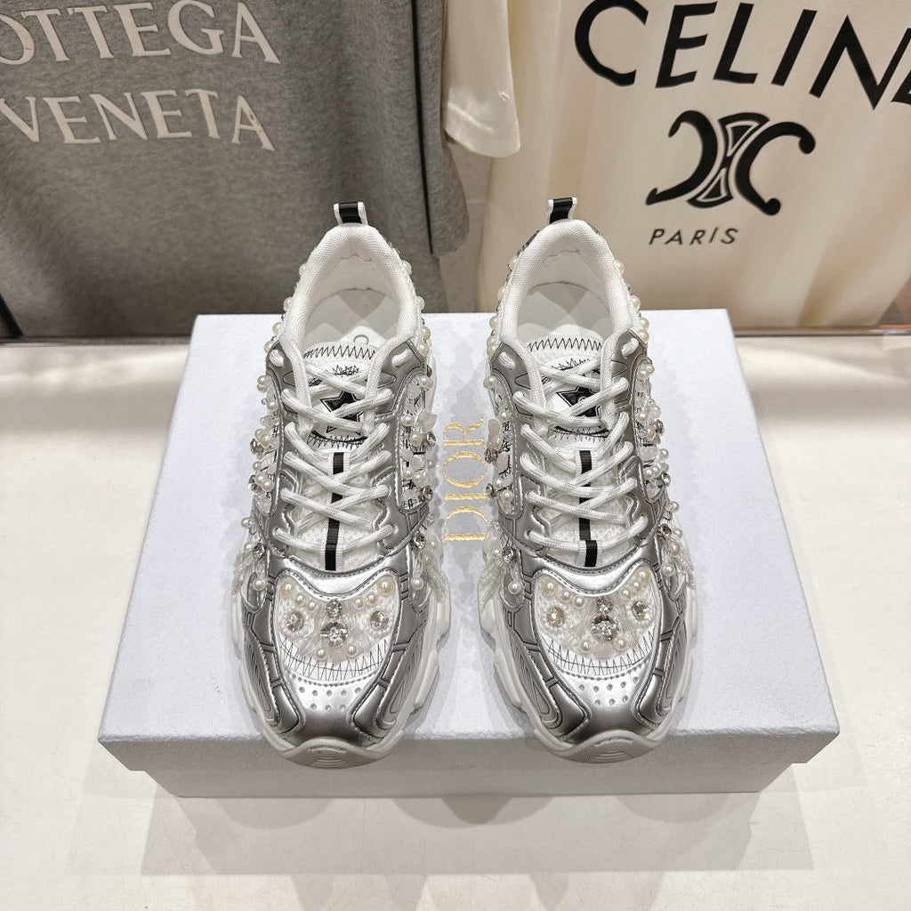 DIOR 25S SNEAKER IN SILVER LAMBSKIN AND MESH FABRIC WITH PEARL DETAILING