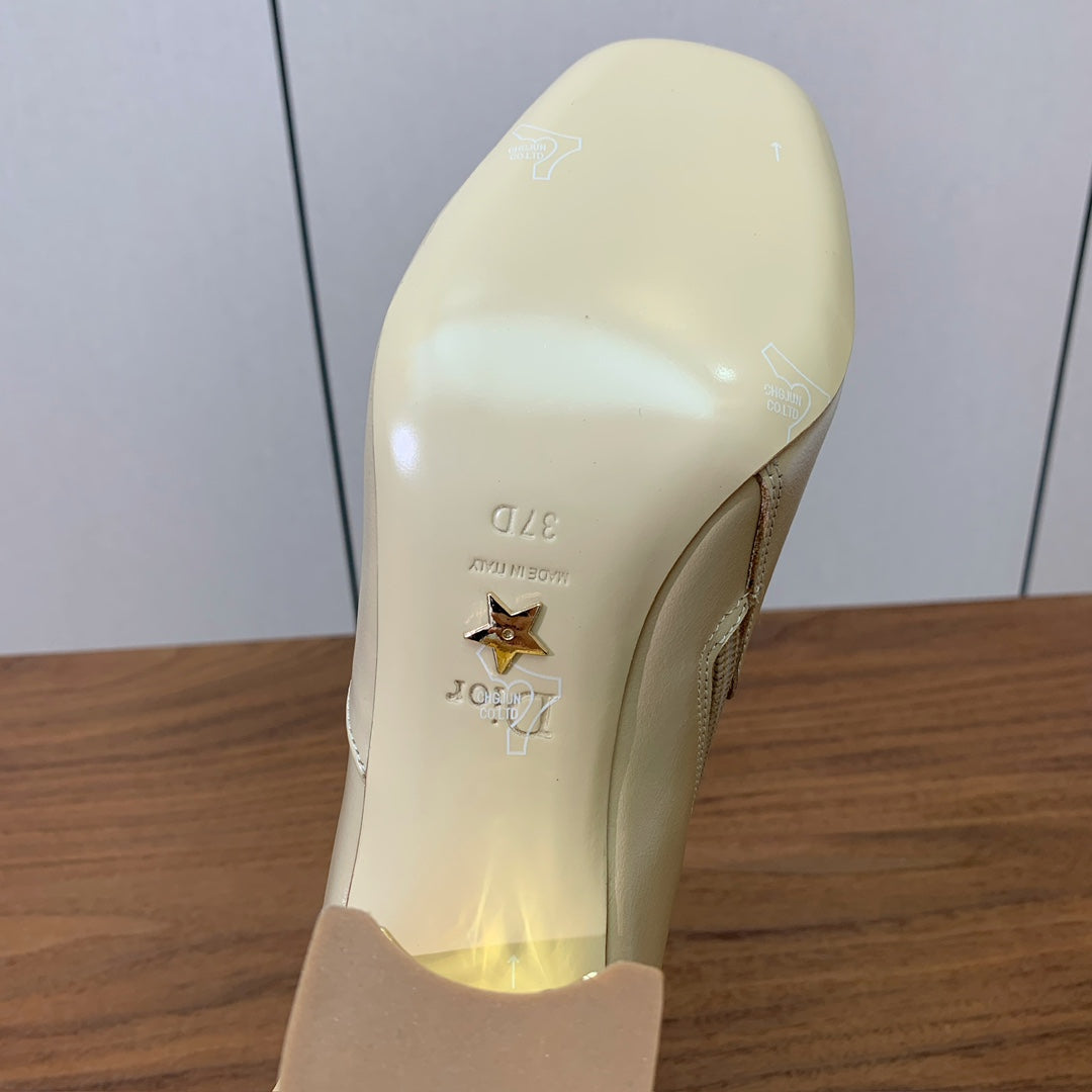 DIOR 25S ANKLE BOOTS 80 MM IN BEIGE CALFSKIN WITH GOLD HARDWARE