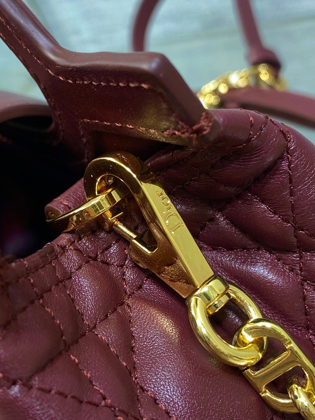 DIOR 25S JOLIE TOP HANDLE MINI BAG 18 IN BURGUNDY CALFSKIN GOLD HARDWRE
