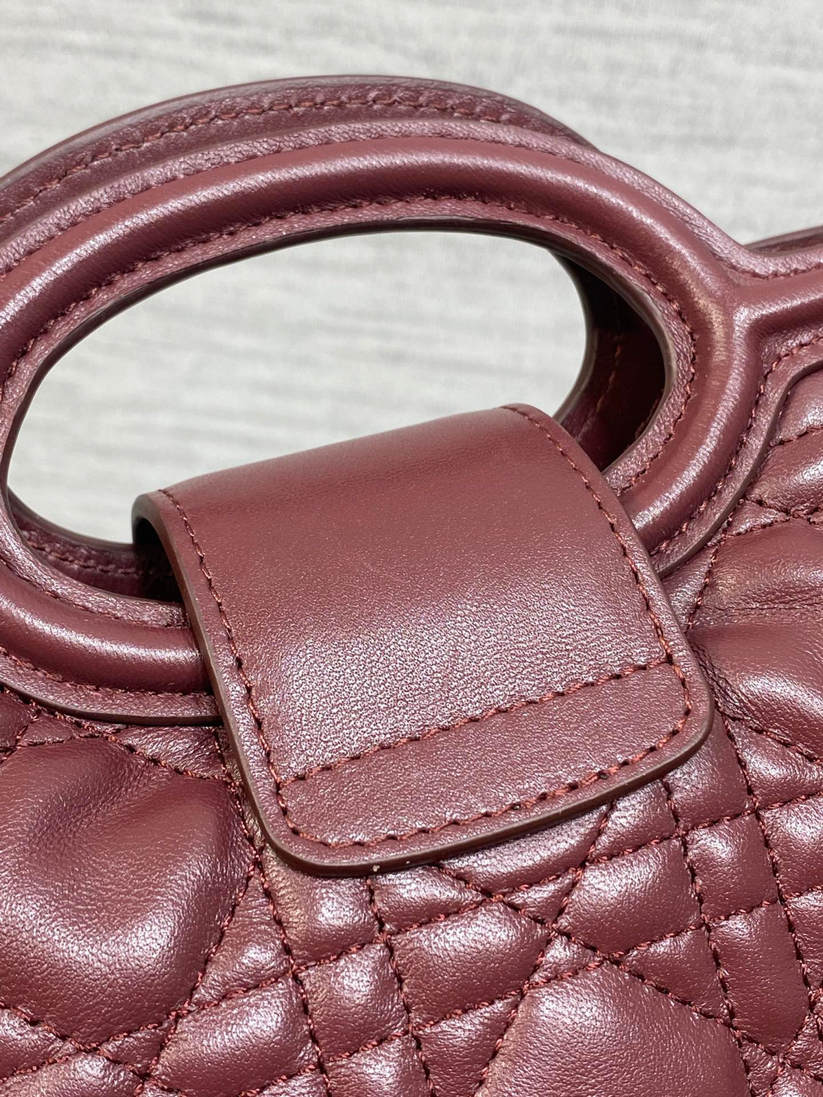 DIOR 25S JOLIE TOP HANDLE MINI BAG 18 IN BURGUNDY CALFSKIN GOLD HARDWRE