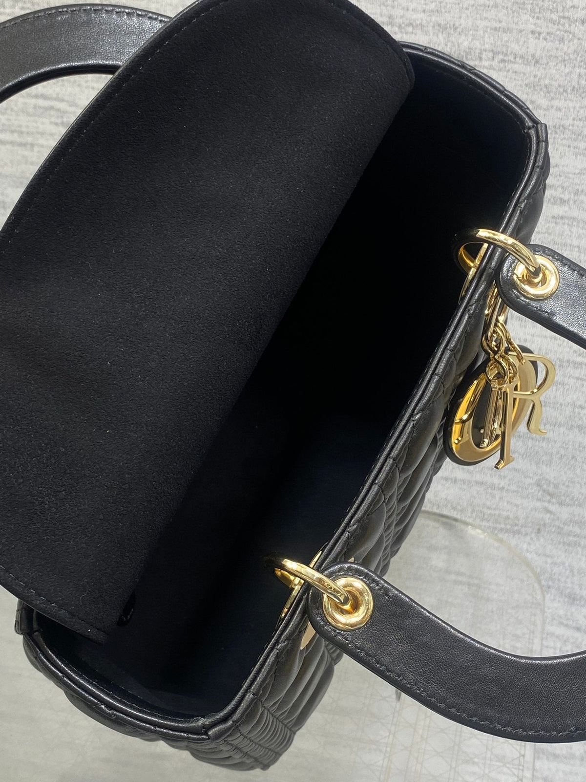 DIOR 25S MEDIUM LADY BAG 24 IN BLACK CALFSKIN GOLD HARDWRE