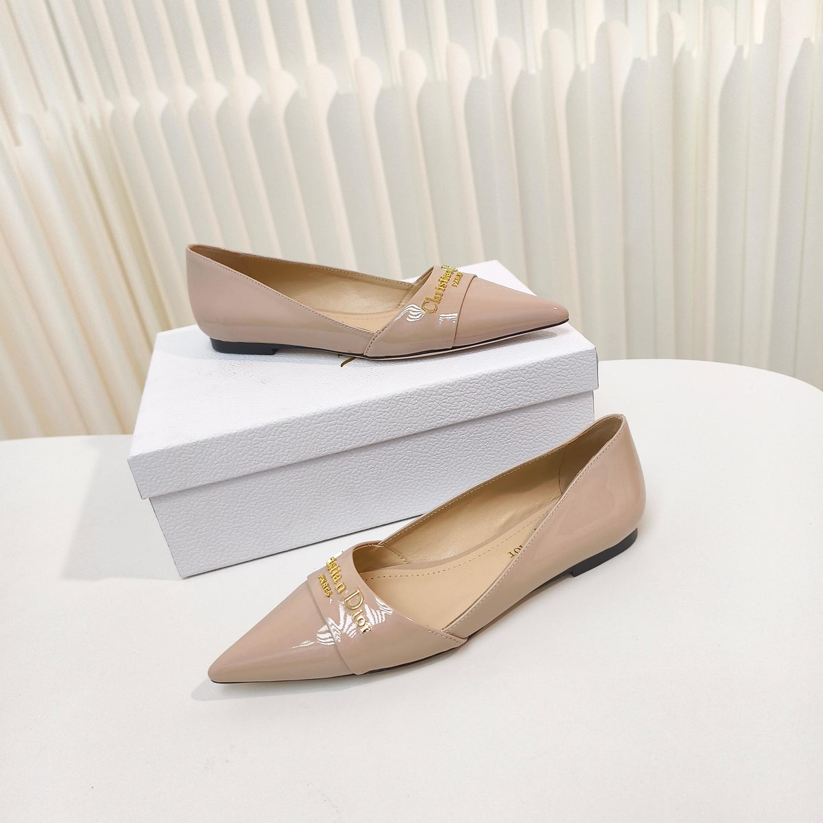 DIOR POINTED BALLET FLATS 25S IN BEIGE GLOSSY LEATHER WITH GOLD HARDWARE