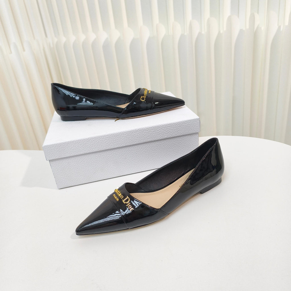 DIOR POINTED BALLET FLATS 25S IN BLACK GLOSSY LEATHER WITH GOLD HARDWARE