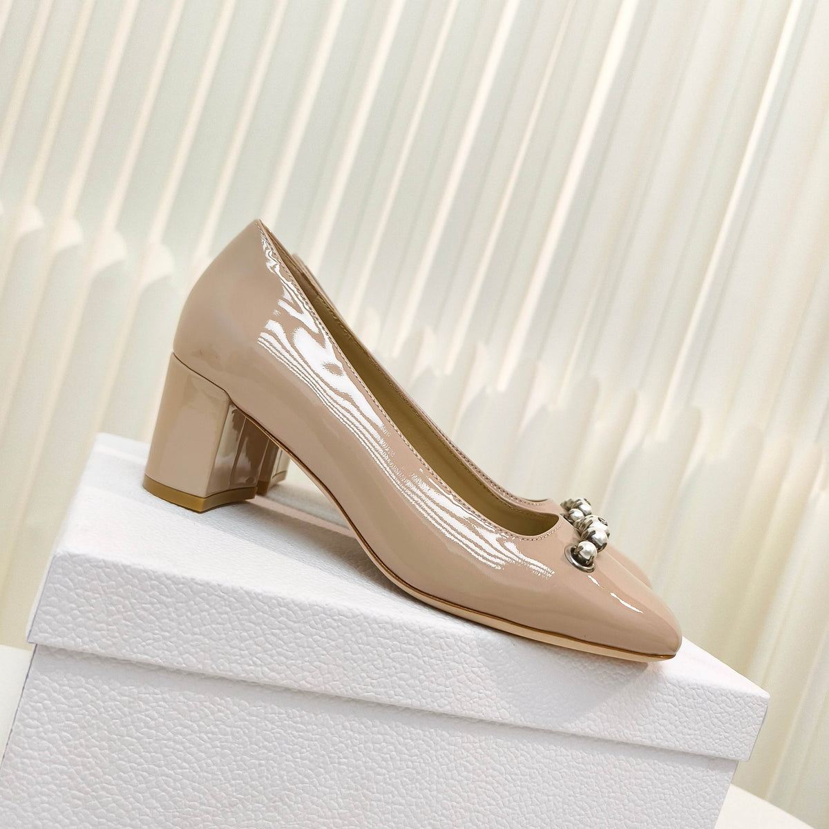DIOR HIGH HEEL 55 MM 25S IN BEIGE LAMBSKIN PEARL DETAILING