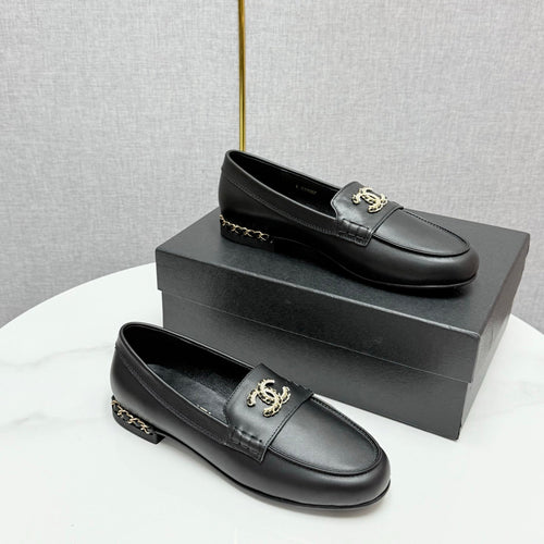 CHANEL LOAFER 25S IN BLACK LAMBSKIN WITH GOLD HARDWARE