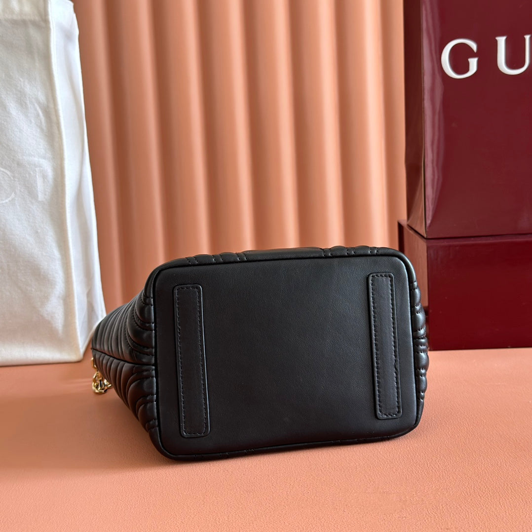 GUCCI 25S SMALL TOTE BAG 29 CM IN BLACK CALFSKIN WITH GOLD HARDWARE