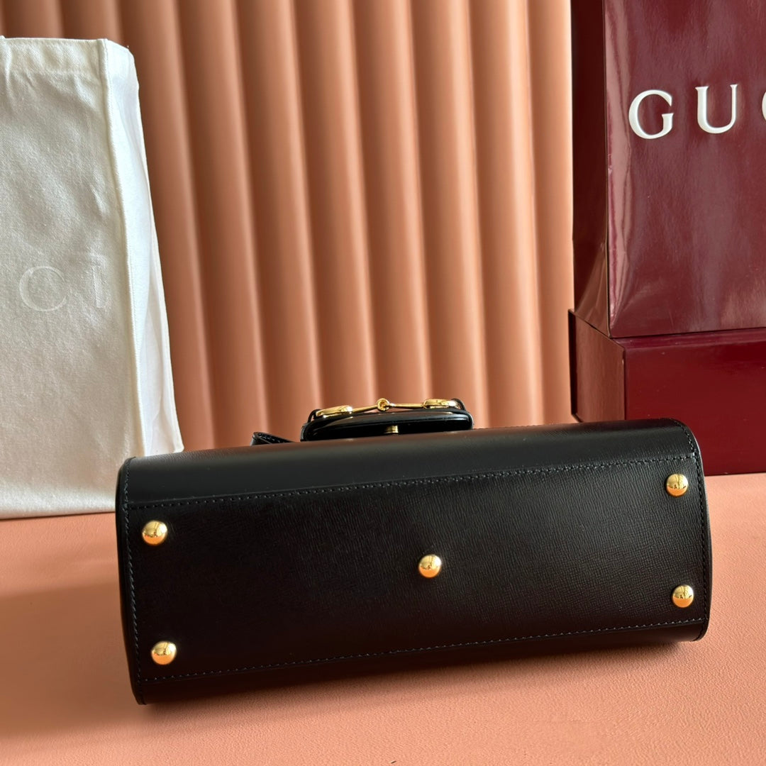 GUCCI 25S HORSEBIT 1955 MEDIUM SHOULDER BAG 29 CM IN BLACK CALFSKIN WITH GOLD HARDWARE