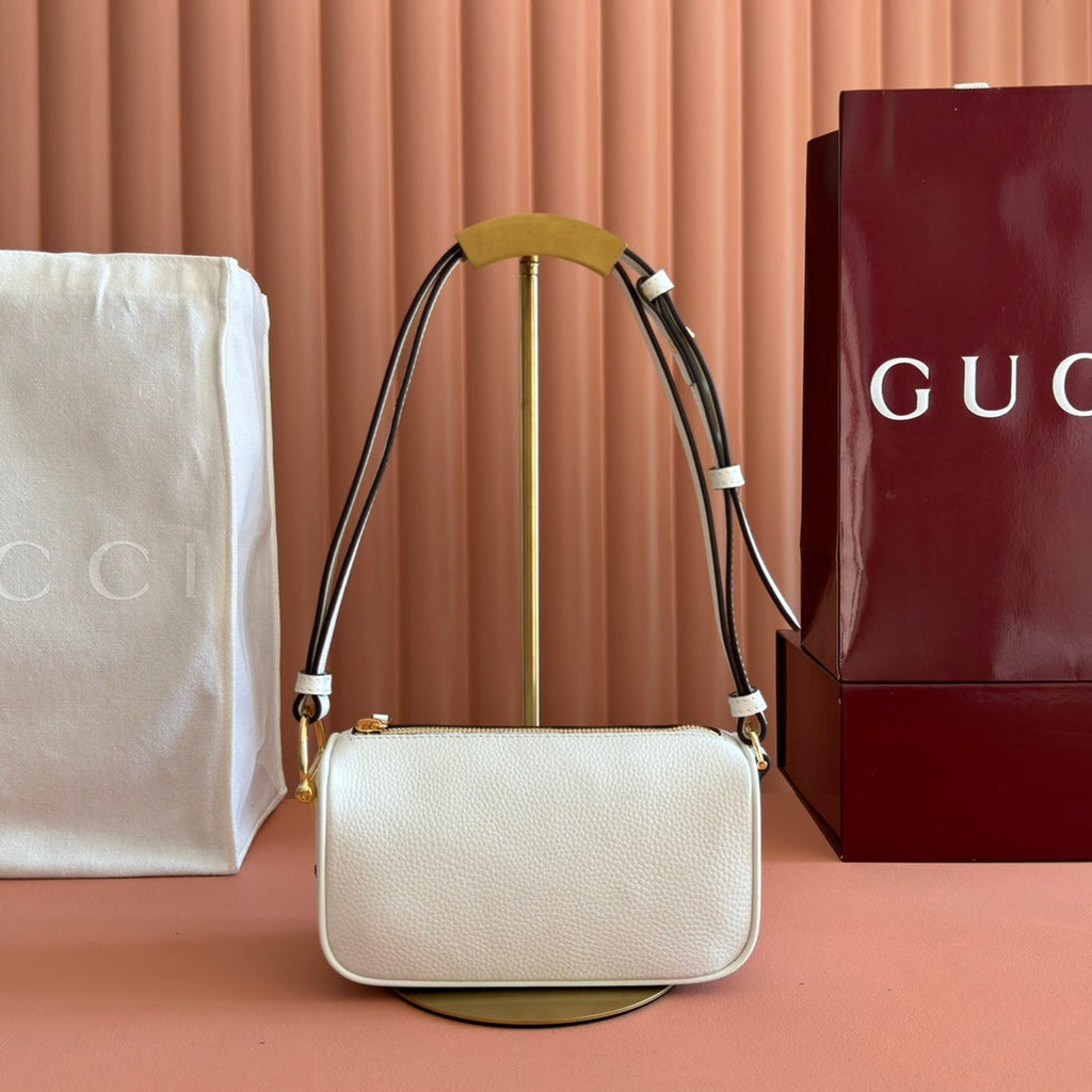 GUCCI 26S SHOULDER BAG 19 IN WHITE CALFSKIN