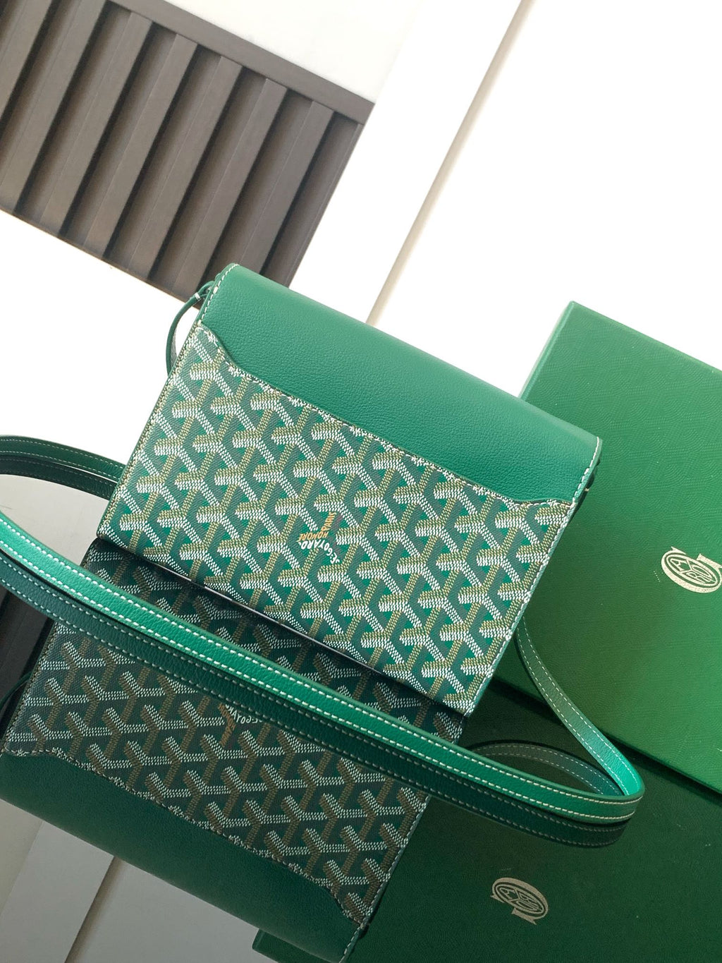 CHYPRE WALLET-POUCH 21 IN GREEN GOYARDINE CANVAS AND CALFSKIN