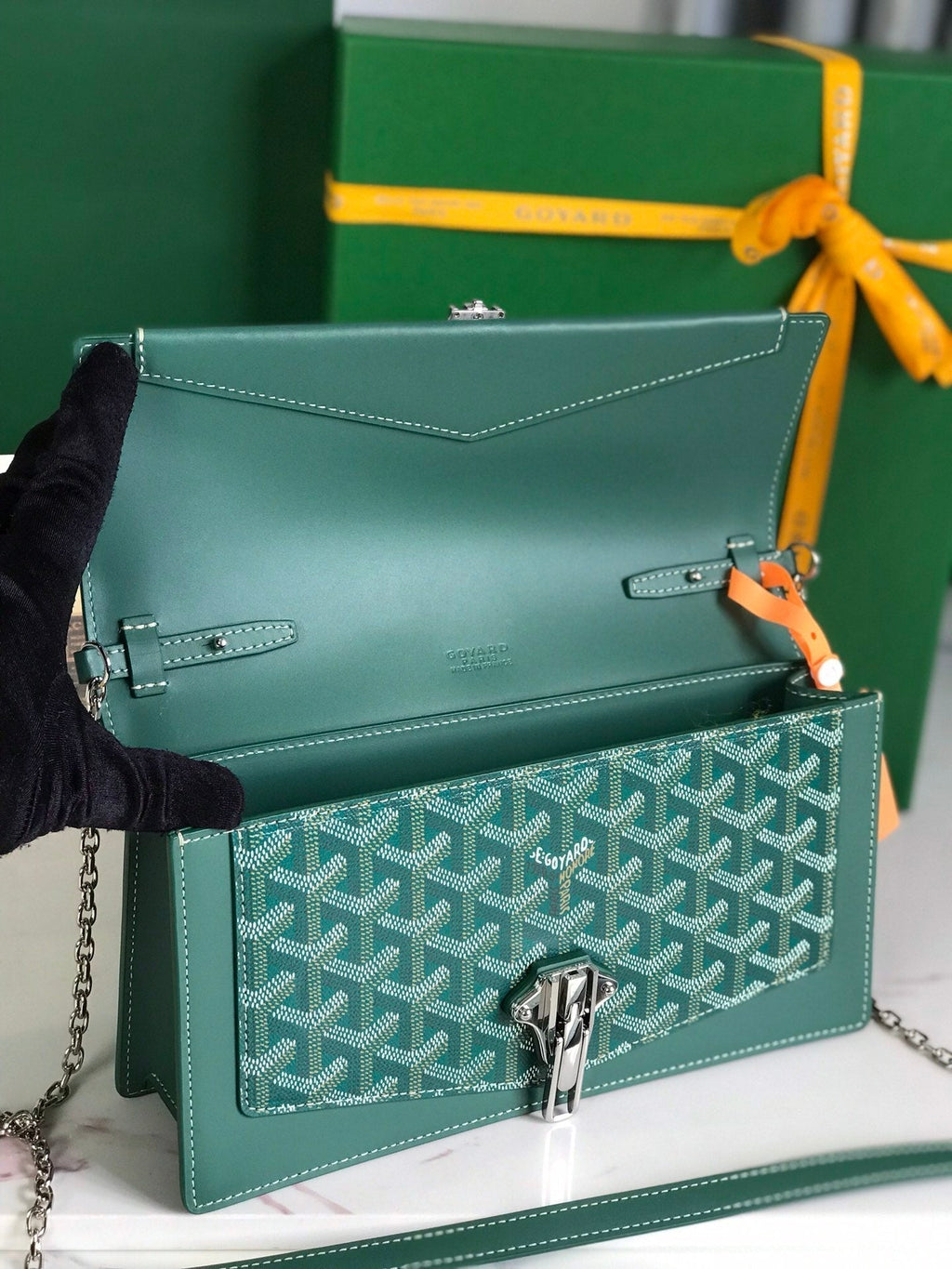 DUCHESSE MARIE-CAROLINE BAG 25 IN GREEN GOYARDINE CANVAS AND SMOOTH CALFSKIN