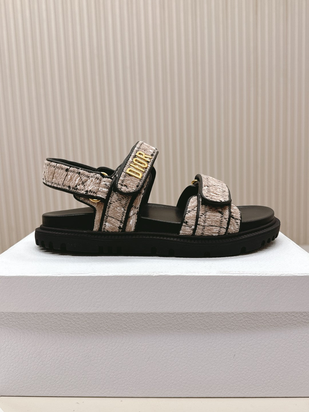 DIOR BACK-STRAP SANDALS 25S IN SOFT ROSE BEIGE TWEED AND BLACK CALFSKIN
