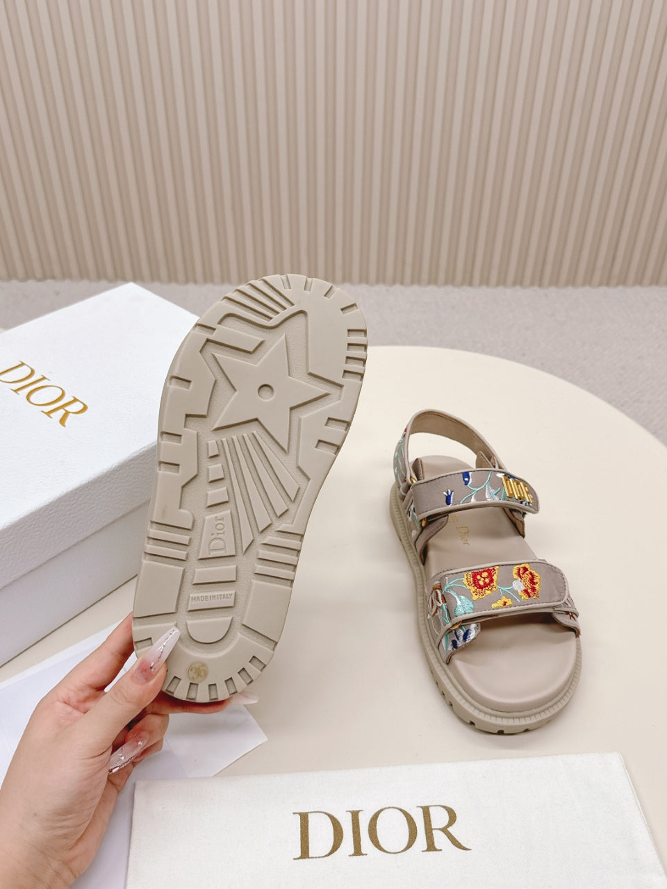 DIOR BACK-STRAP SANDALS 25S IN BEIGE CALFSKIN EMBROIDERED WITH PETITES FLEURS