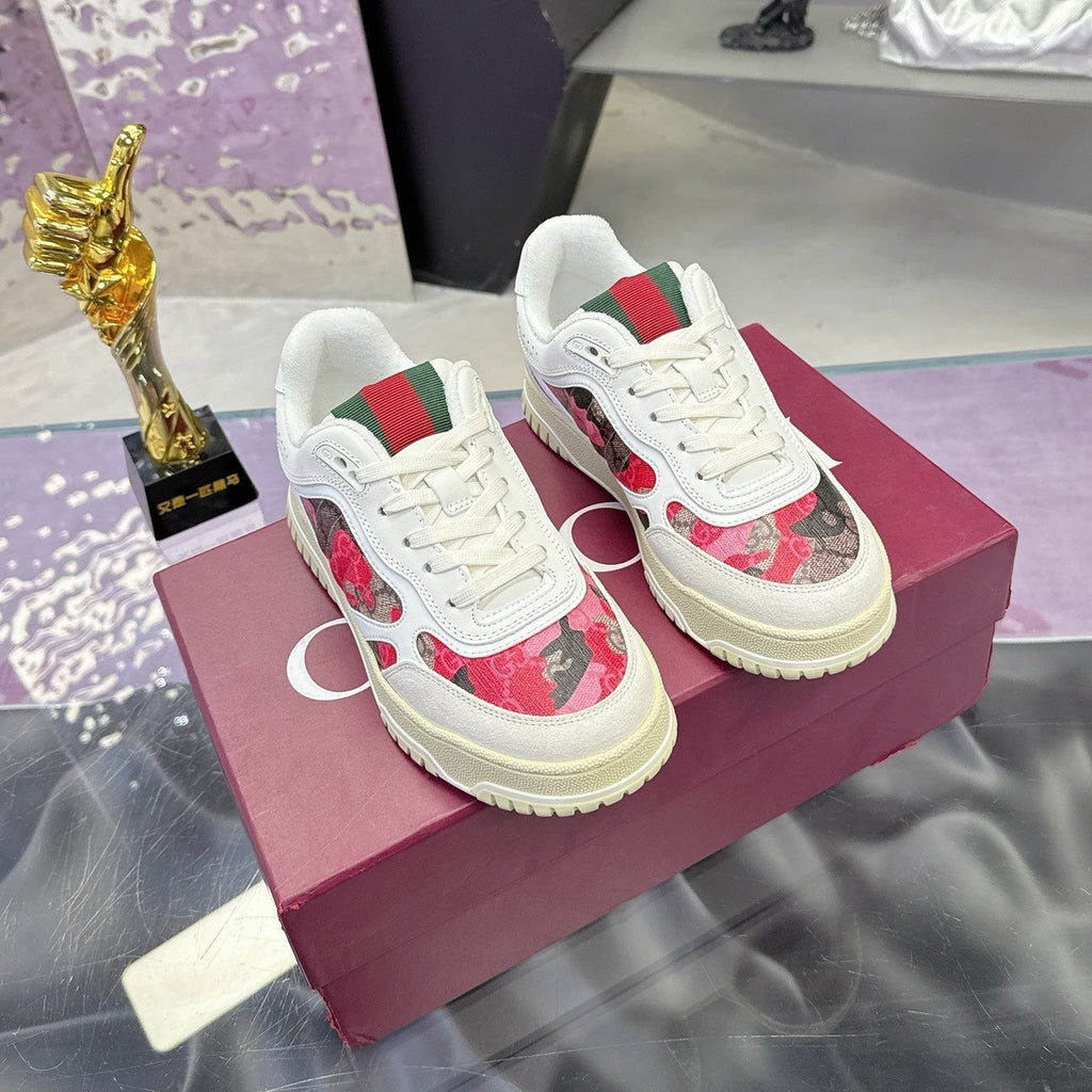GUCCI 26S SNEAKER IN WHITE AND RED CALFSKIN
