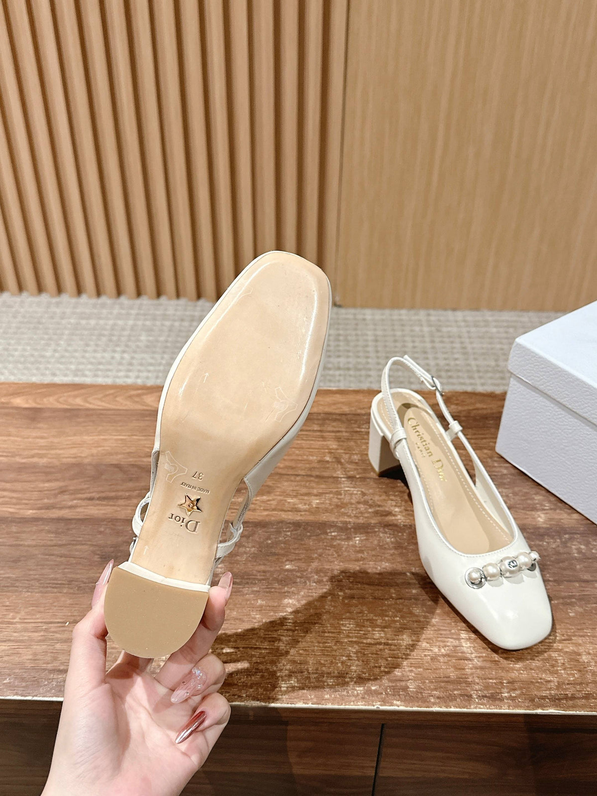 DIOR HIGH SLINGBACK 55 MM 25S IN CREAM WHITE LAMBSKIN PEARL DETAILING