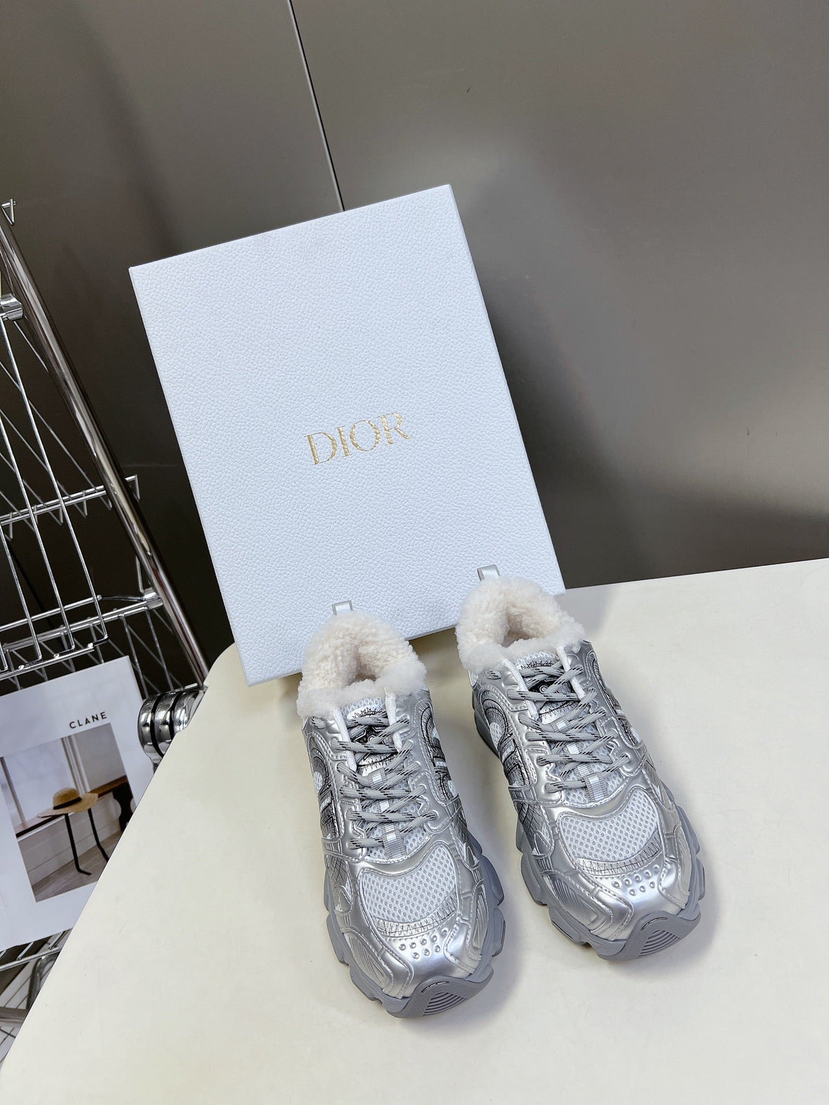 DIOR CHRONO SNEAKER 25S IN SILVER LAMBSKIN AND MESH FABRIC