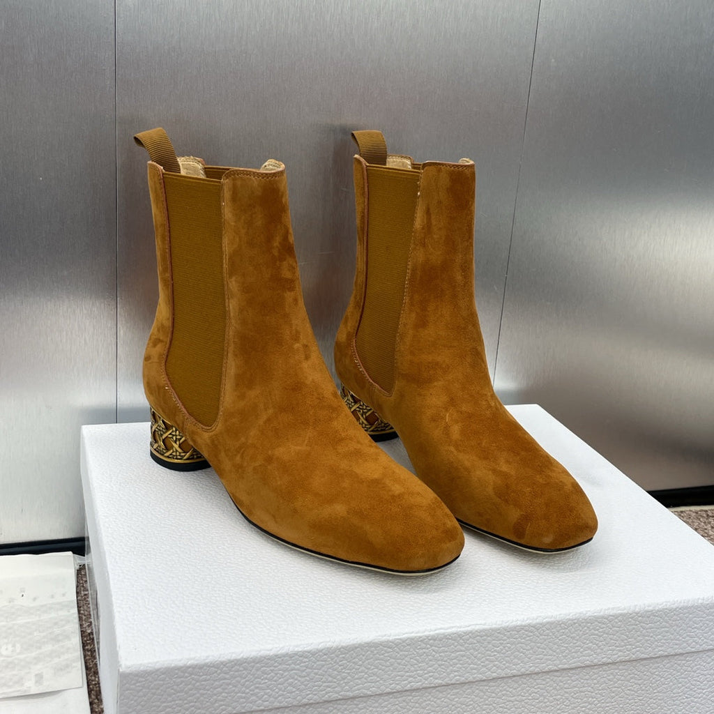 DIOR 25S ANKLE BOOT IN SADDLE BROWN SUEDE