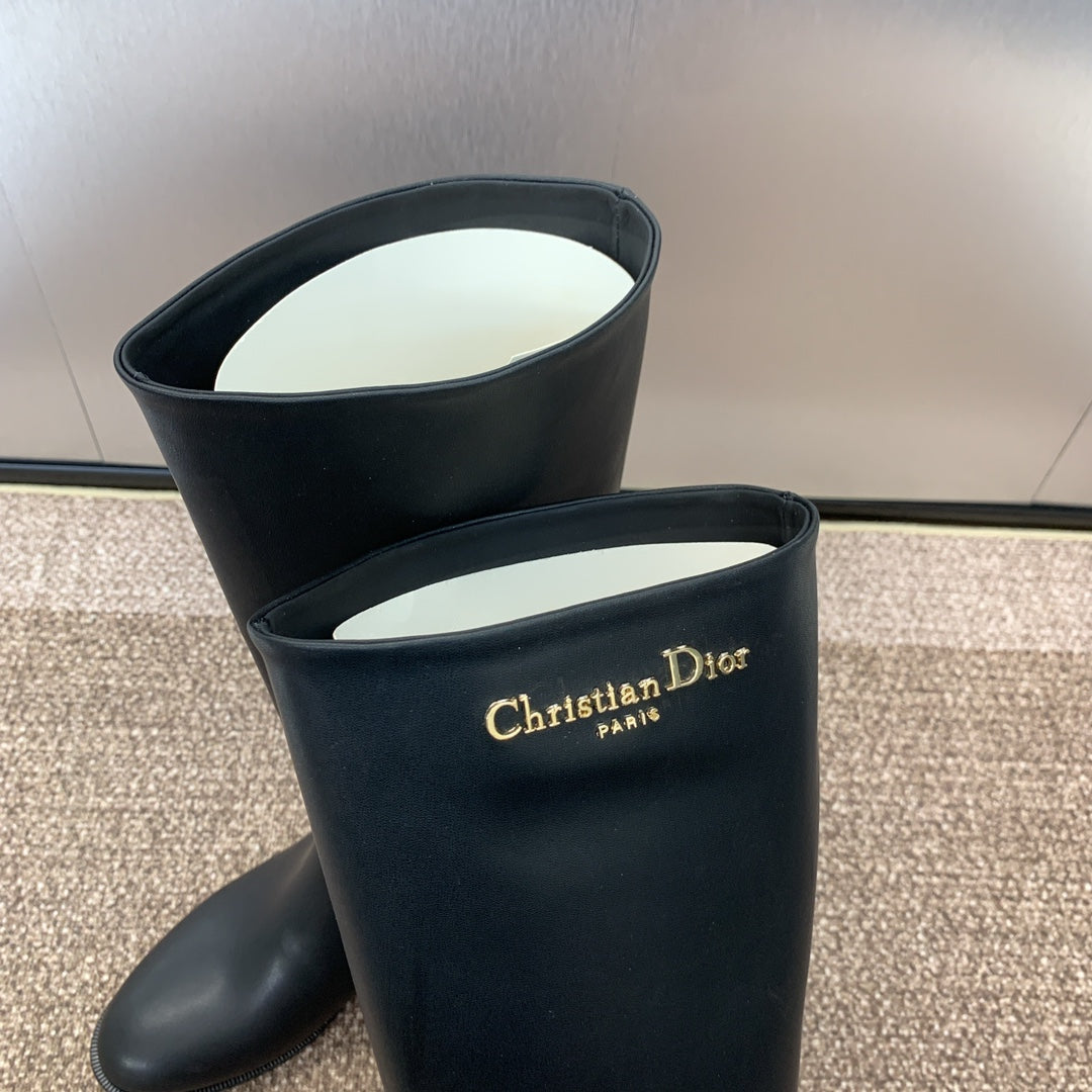 DIOR 25S D-TOWN BOOT 25MM IN BLACK SUPPLE CALFSKIN