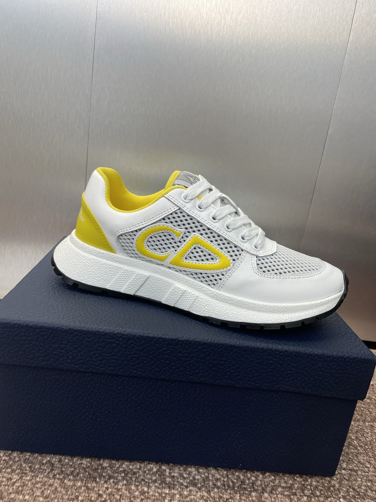 DIOR 25S D-RUN'N COUPLE SNEAKERS IN WHITE YELLOW CALFSKIN AND MESH