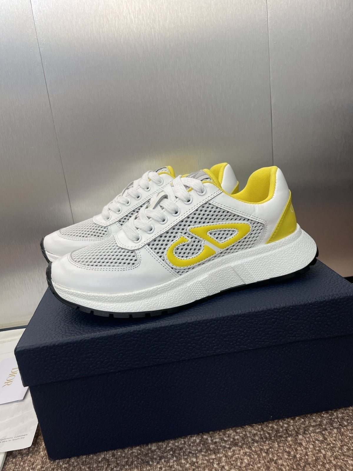 DIOR 25S D-RUN'N COUPLE SNEAKERS IN WHITE YELLOW CALFSKIN AND MESH