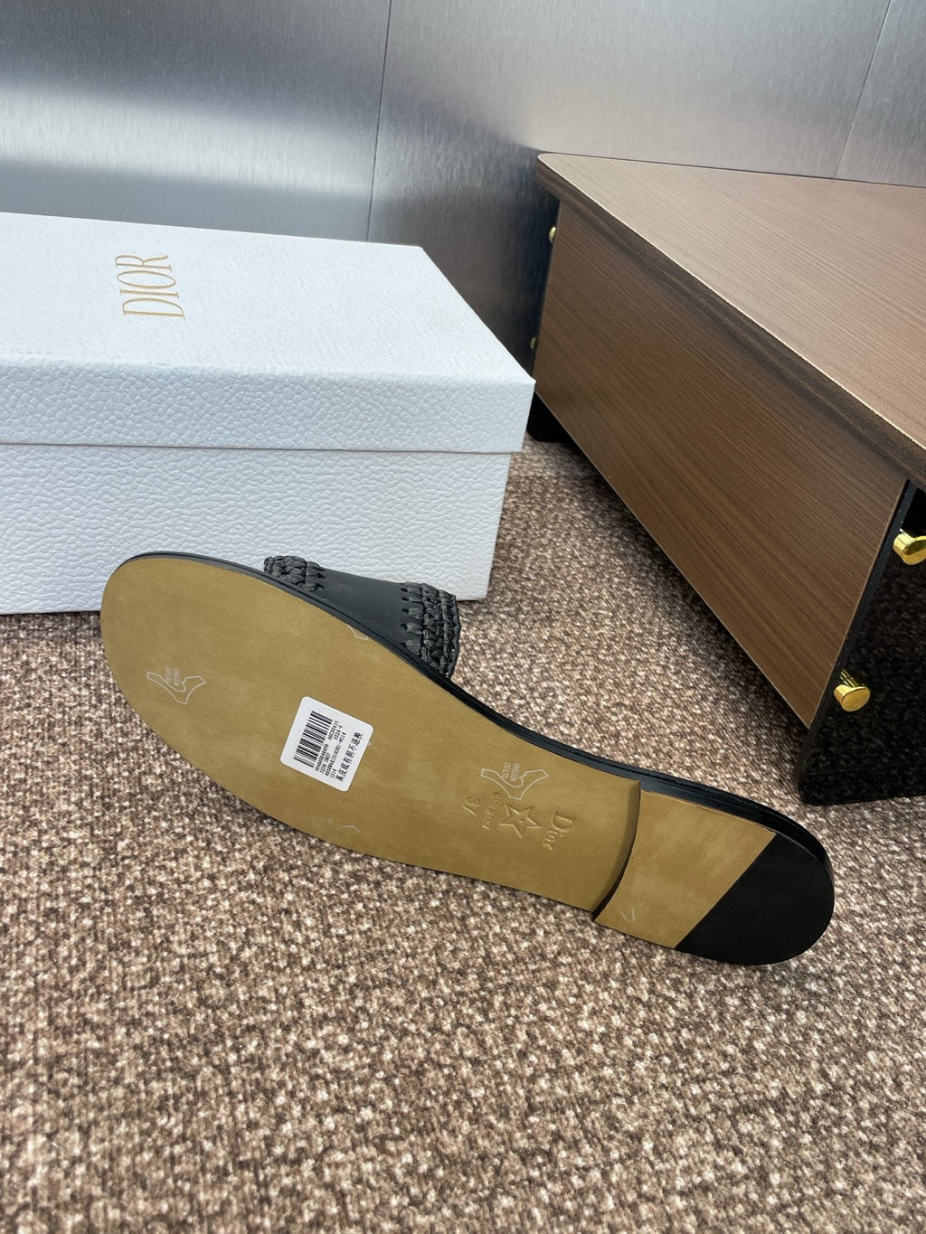 DIOR 25S D-LANE SLIDE BLACK CALFSKIN AND BLACK BRAIDED RAFFIA
