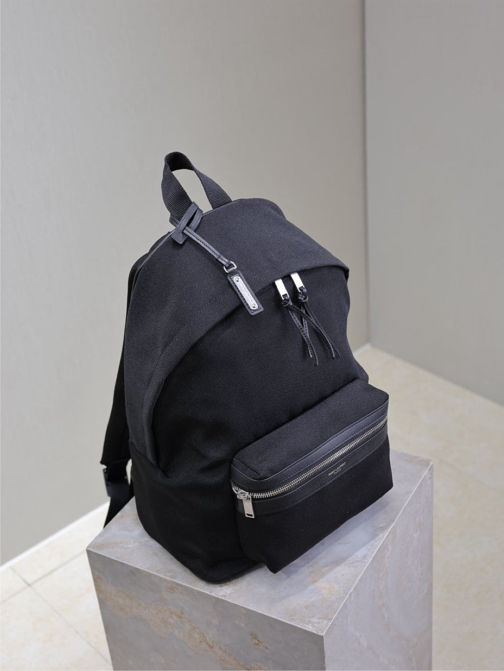 CITY BACKPACK 35 IN BLACK CANVAS